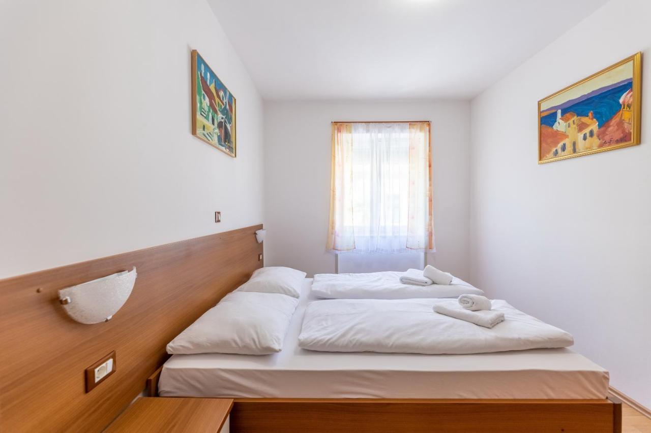 Apartments Liburnija Opatija Exterior foto