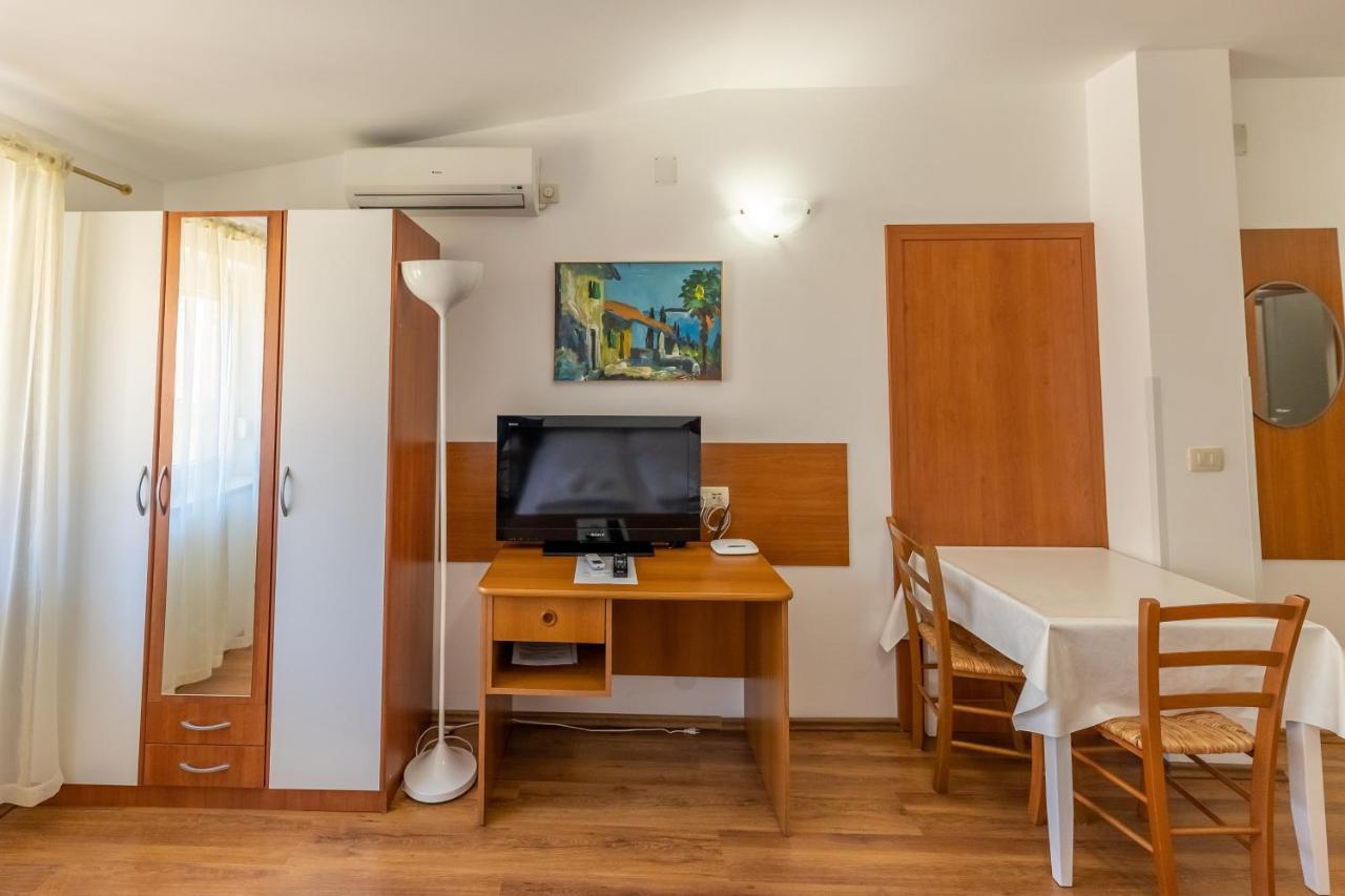 Apartments Liburnija Opatija Exterior foto